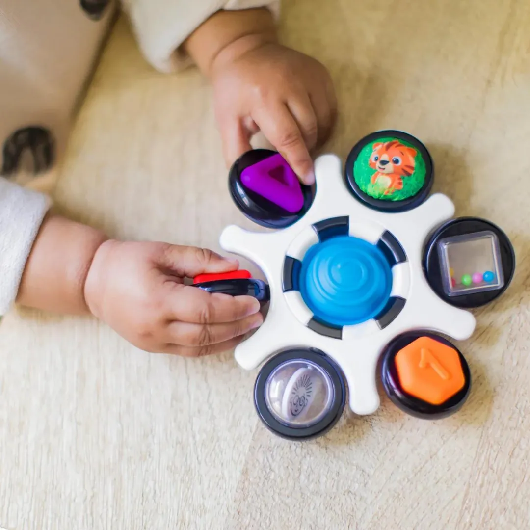 Baby Einstein Curiosity Clutch Twist & Pop Sensory Toy 3M 