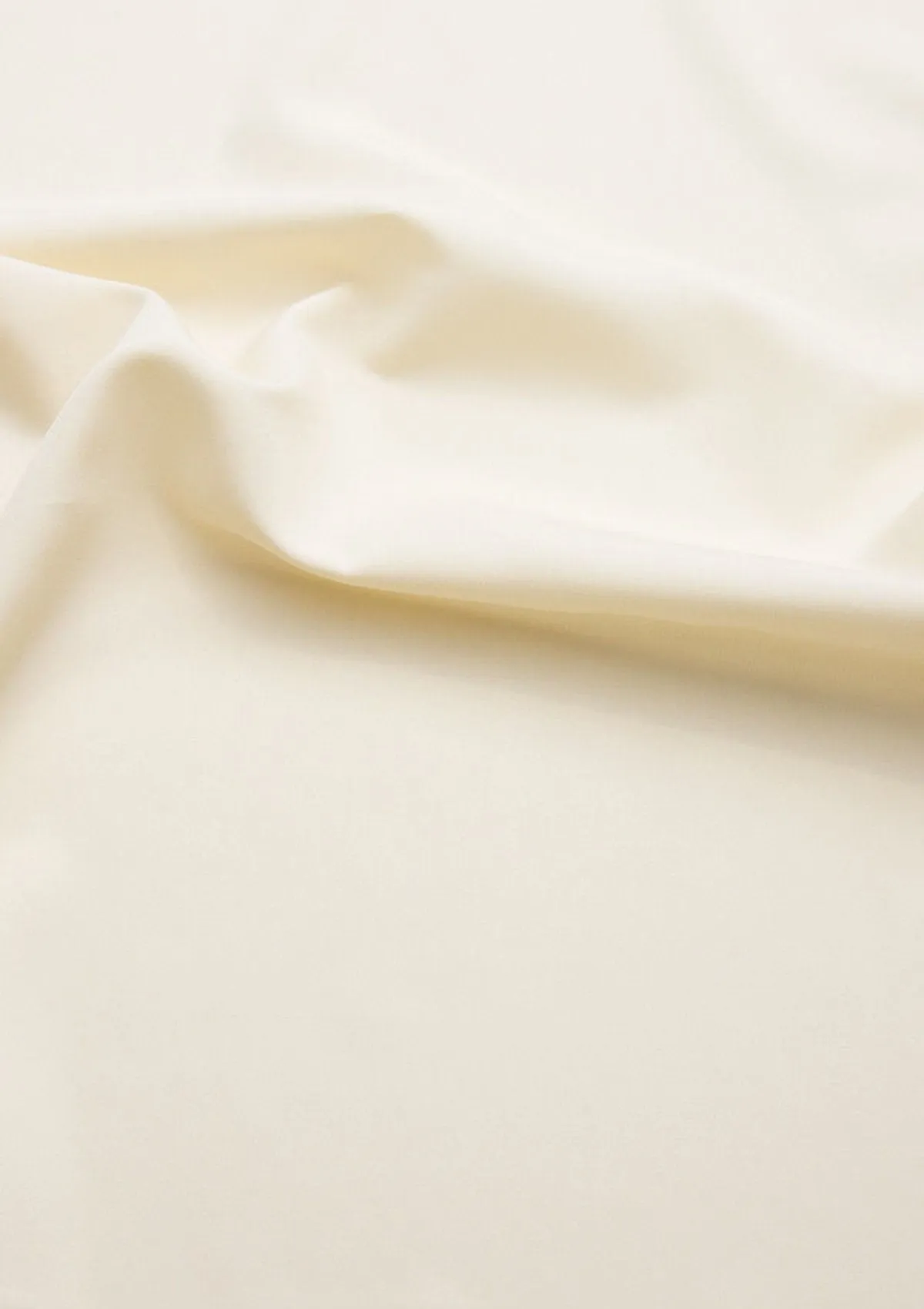 Heavy Cream Crepe Dress Fabric Soft Touch Multiversatile Use Linings/craft/ 44/45"