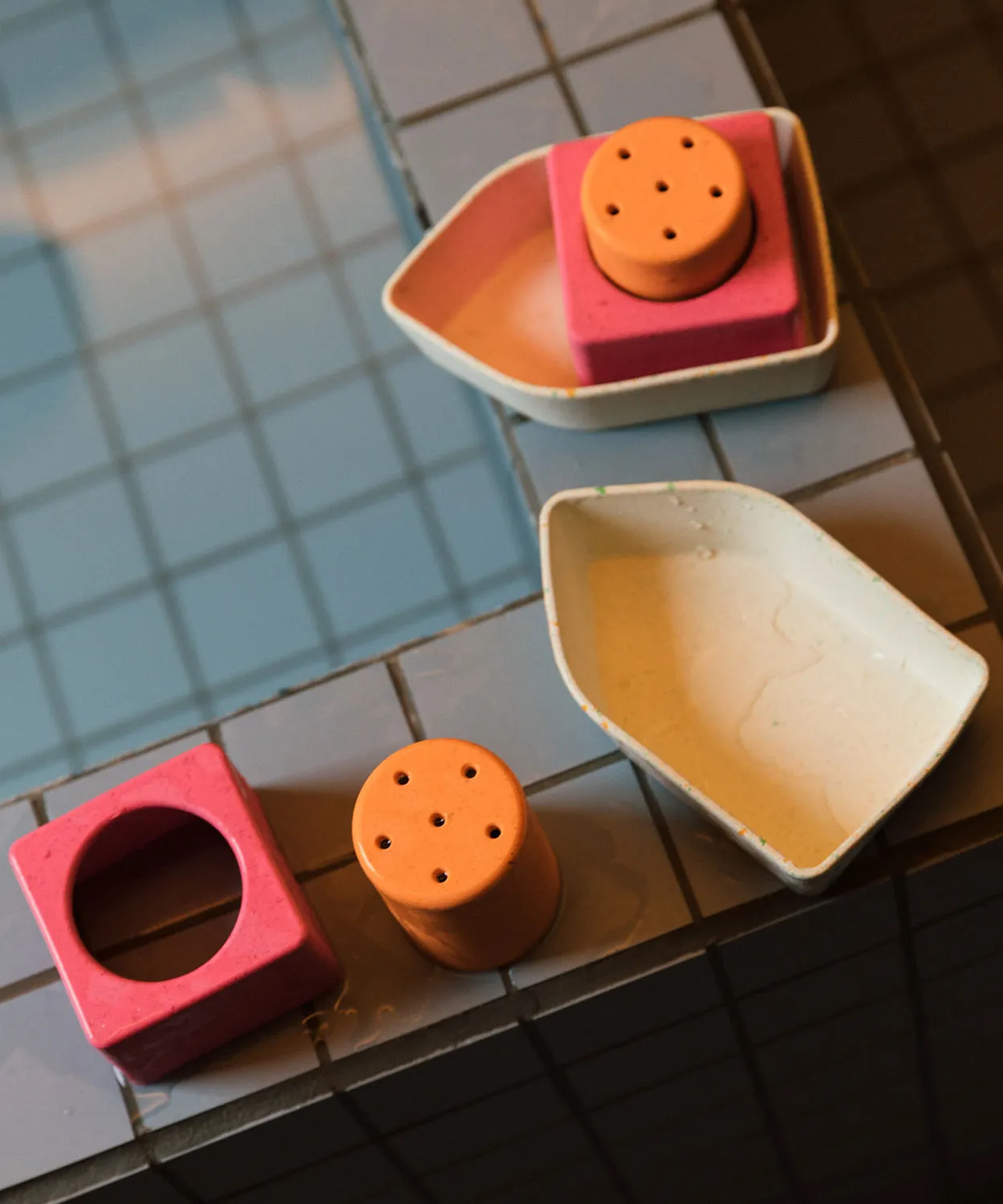 Oli & Carol Boat Bath Toy