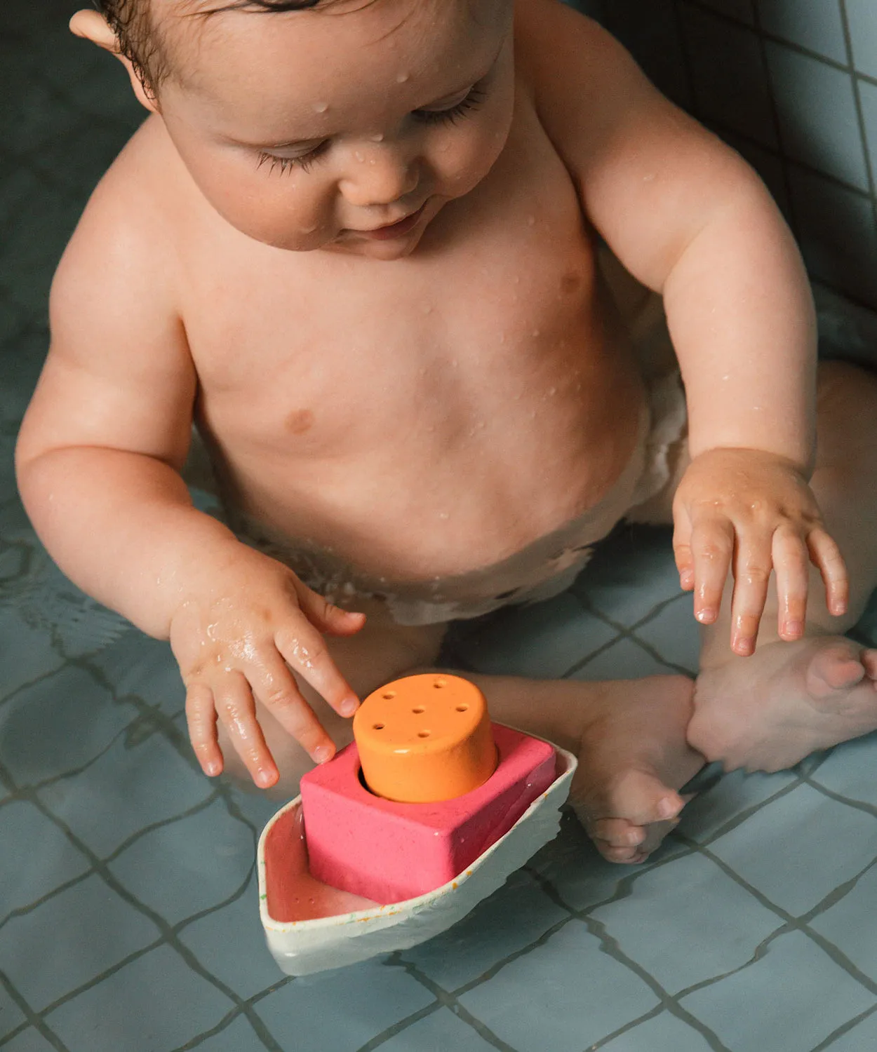 Oli & Carol Boat Bath Toy